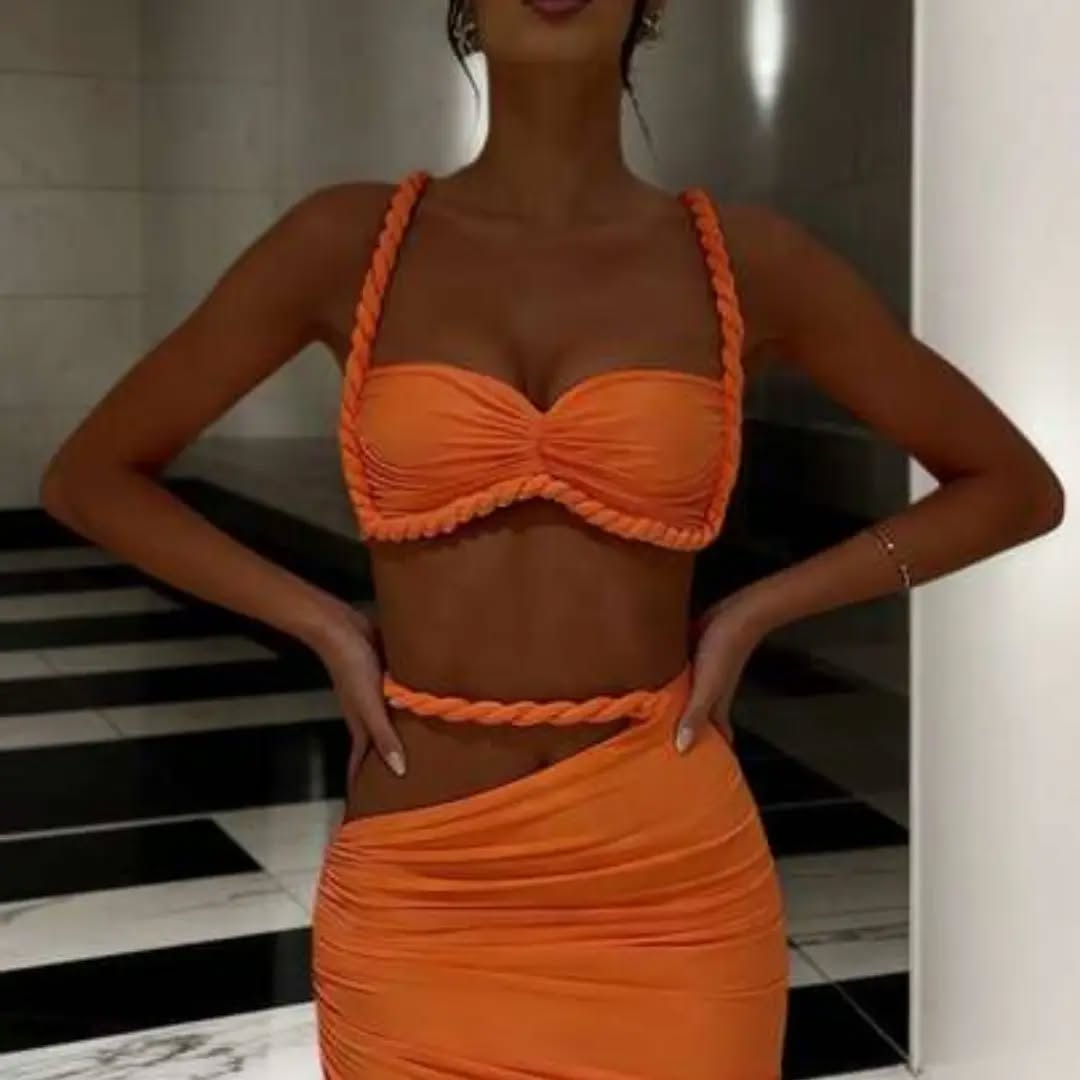 Women's Sexy Backless Camisole And Pleated Long Skirt Set
