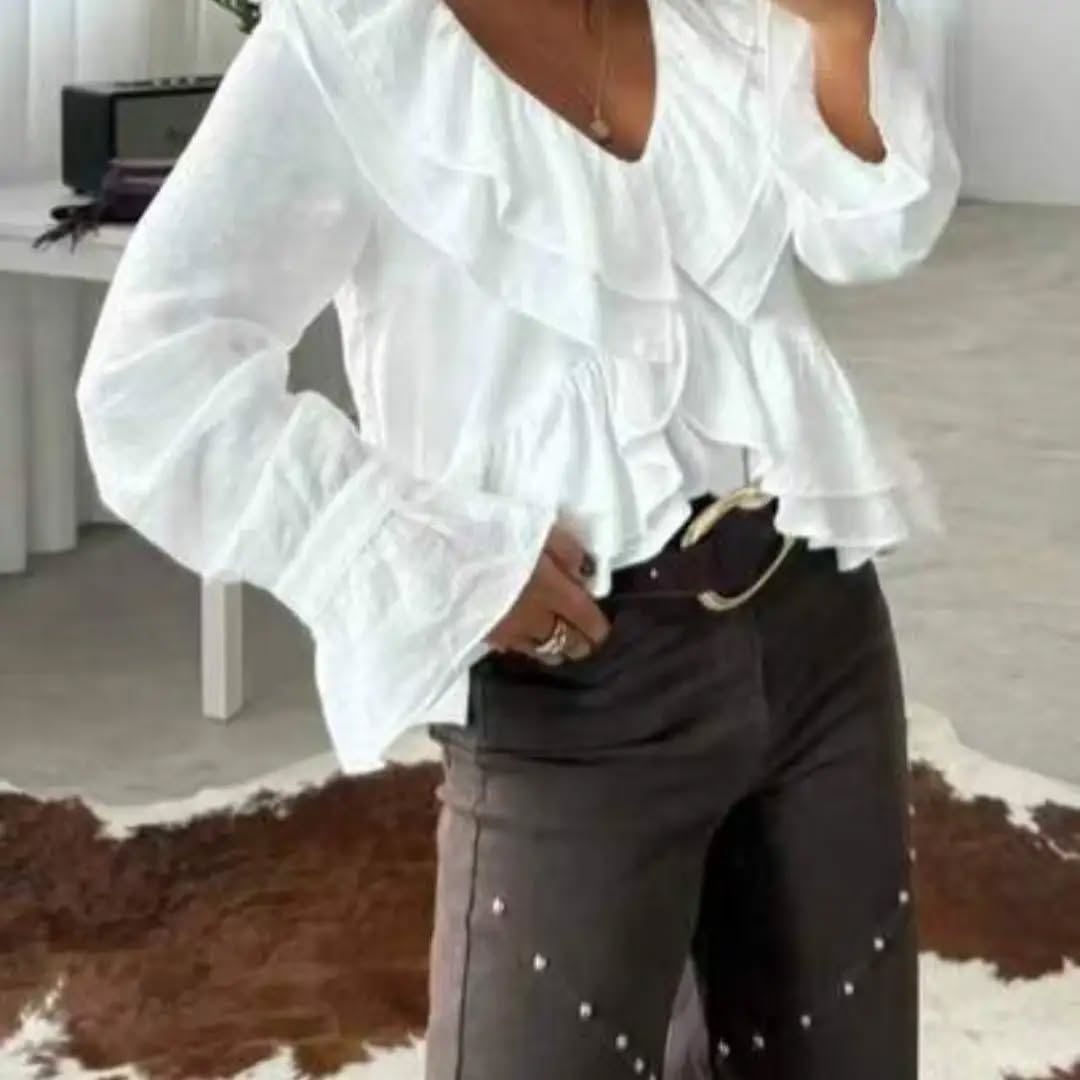 Women's Solid Color Woven Fabric Ruffle Hem/Ruffle V-Neck Long Sleeve Blouse